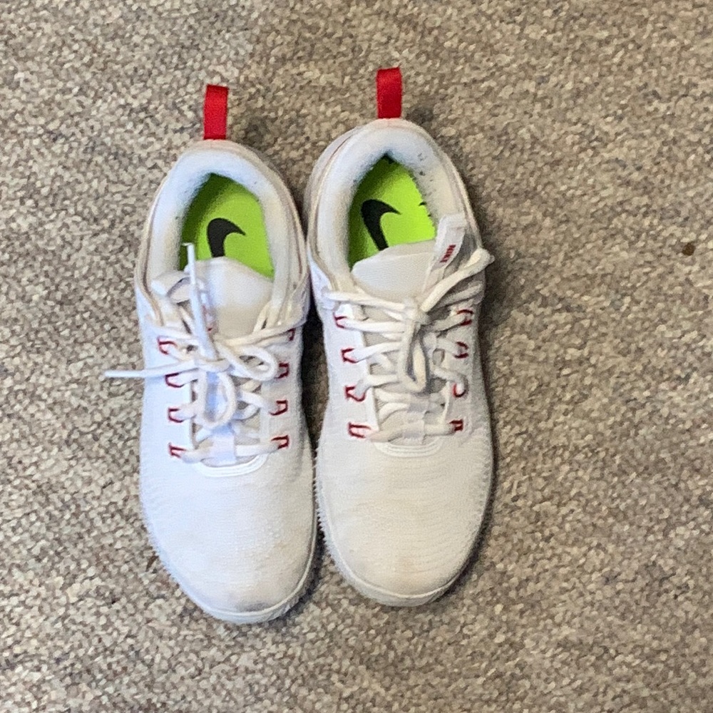 Used Volleyball shoes Nike